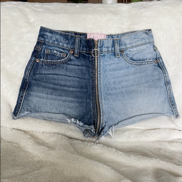 REVICE JEANS Two-Tone Denim Yin Yang Zip-Through Cut-Off Shorts Size 27 - Picture 2 of 7